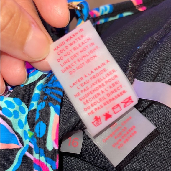 Lilly Pulitzer Palma Onyx Paradise One Piece Swimsuit Size 16 - Picture 9 of 9